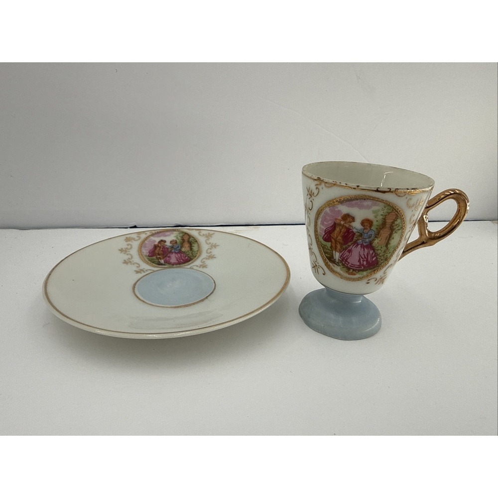 VTG Japan Footed Demitasse‎ Cup & Saucer Courting Couple Gold Trim